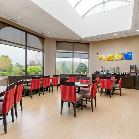 Comfort Inn North Of Asheville Mars Hill Екстериор снимка