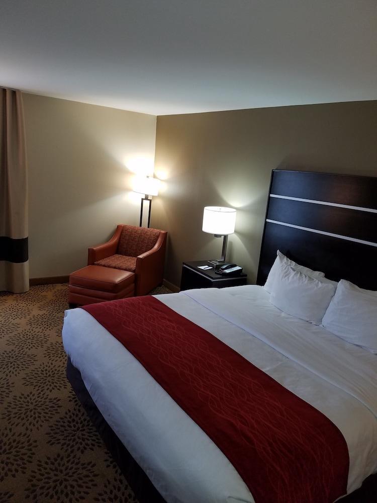 Comfort Inn North Of Asheville Mars Hill Екстериор снимка