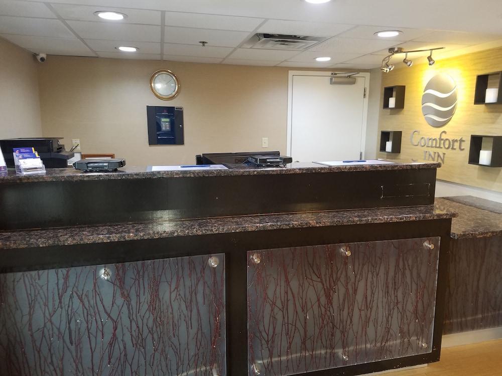 Comfort Inn North Of Asheville Mars Hill Екстериор снимка