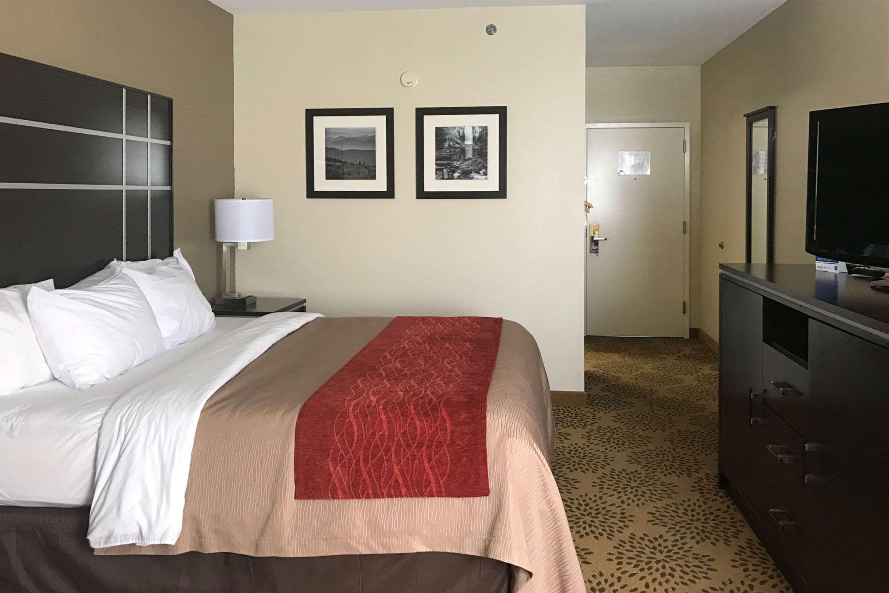 Comfort Inn North Of Asheville Mars Hill Екстериор снимка