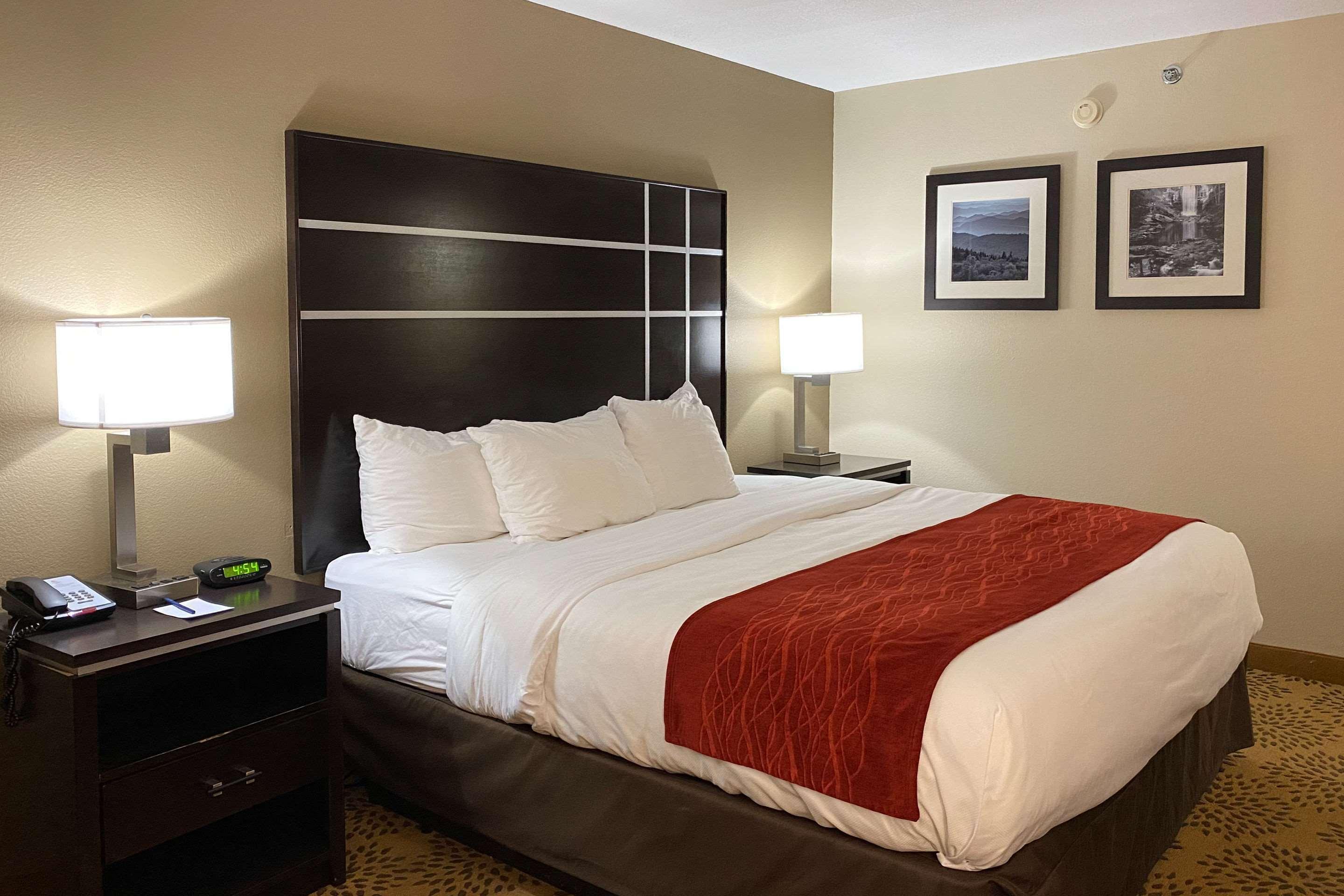 Comfort Inn North Of Asheville Mars Hill Екстериор снимка