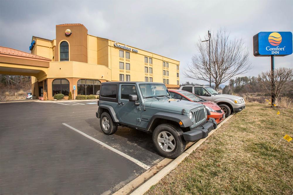 Comfort Inn North Of Asheville Mars Hill Екстериор снимка