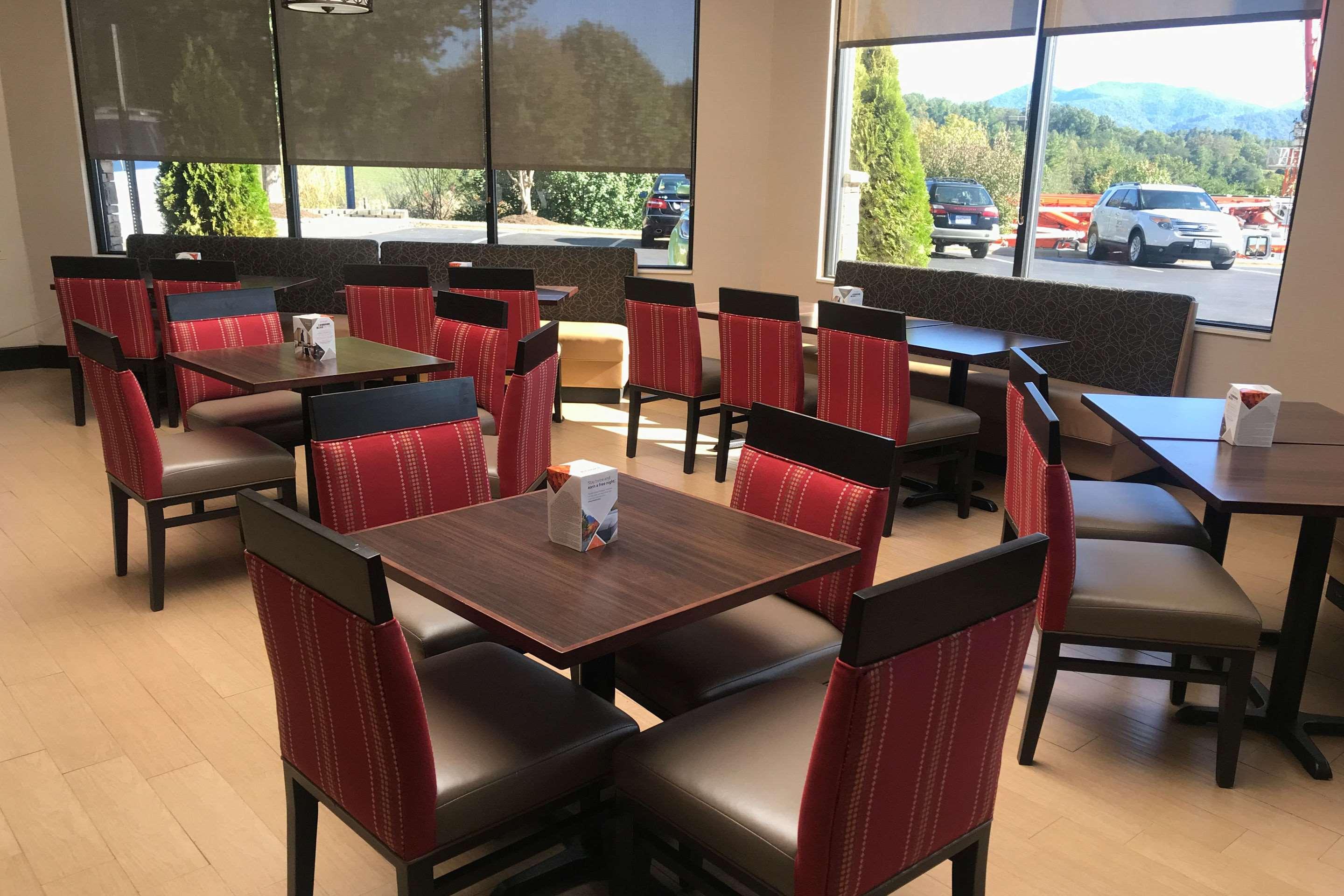 Comfort Inn North Of Asheville Mars Hill Екстериор снимка