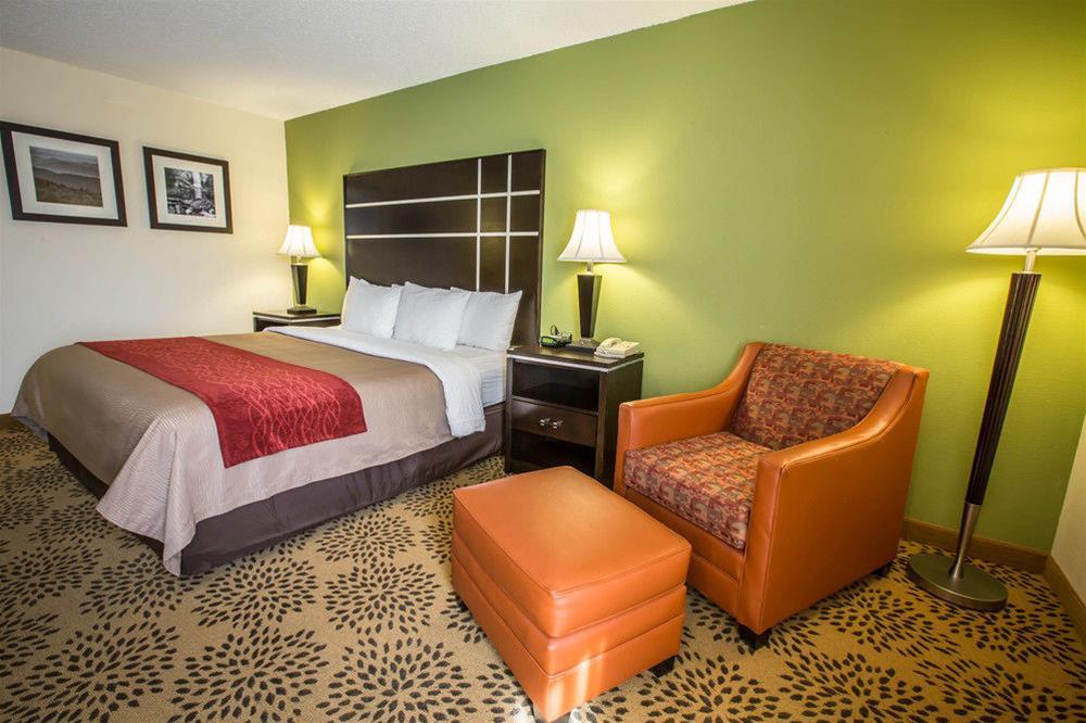 Comfort Inn North Of Asheville Mars Hill Екстериор снимка