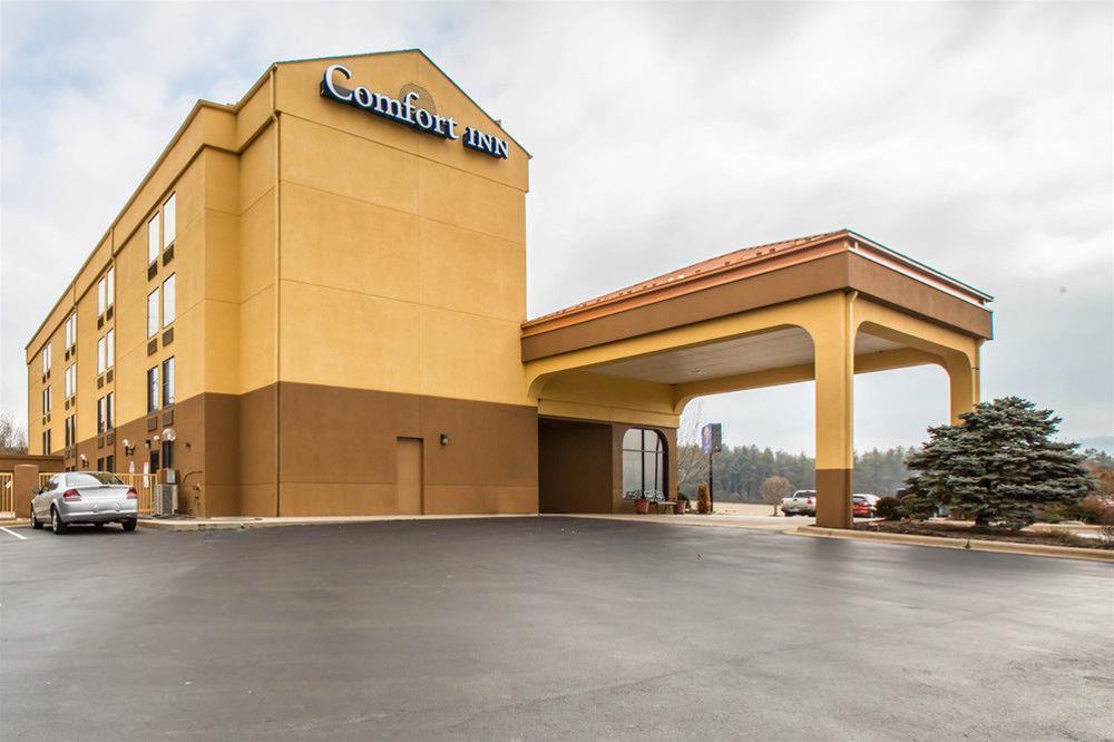 Comfort Inn North Of Asheville Mars Hill Екстериор снимка