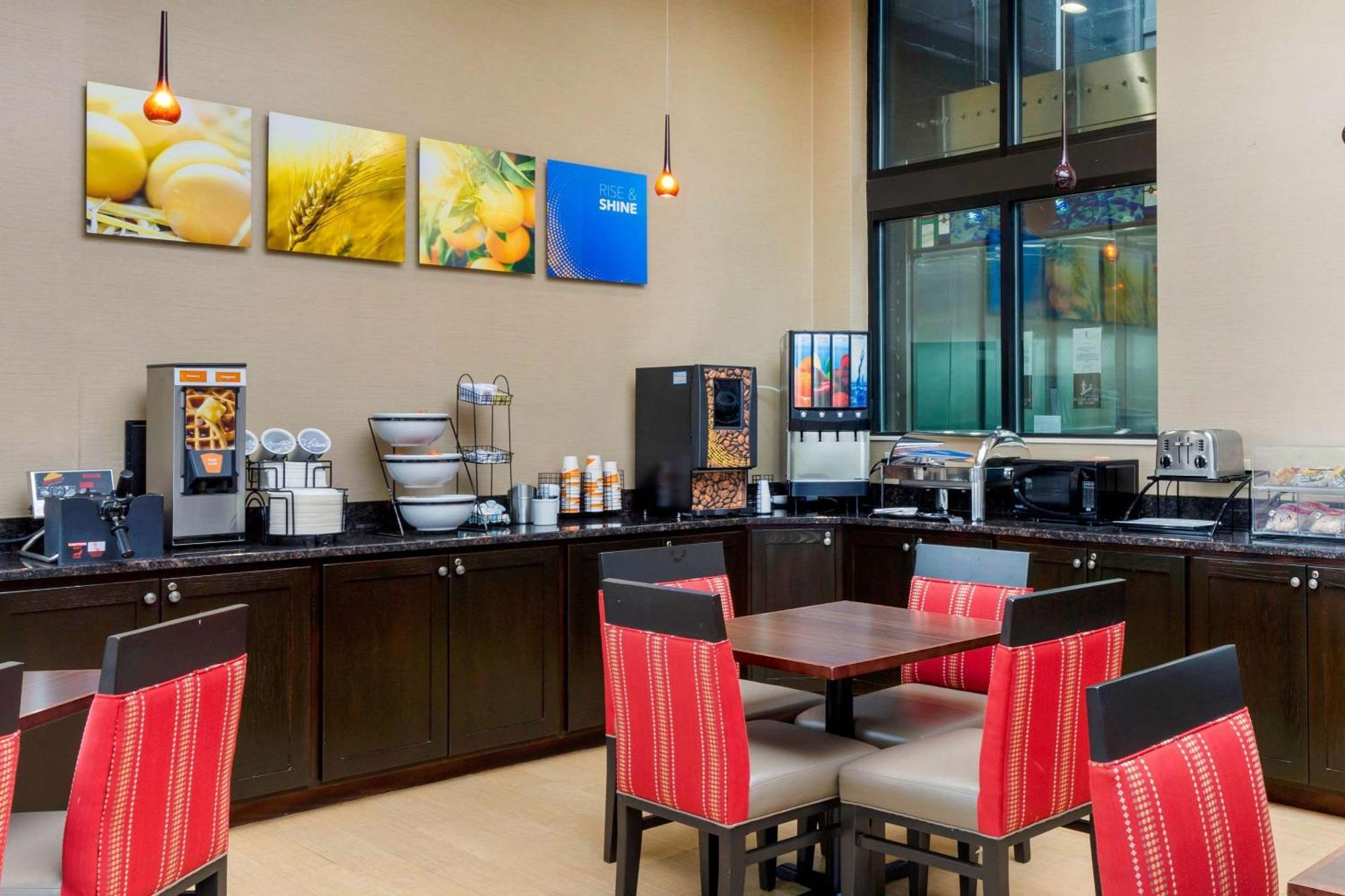 Comfort Inn North Of Asheville Mars Hill Екстериор снимка