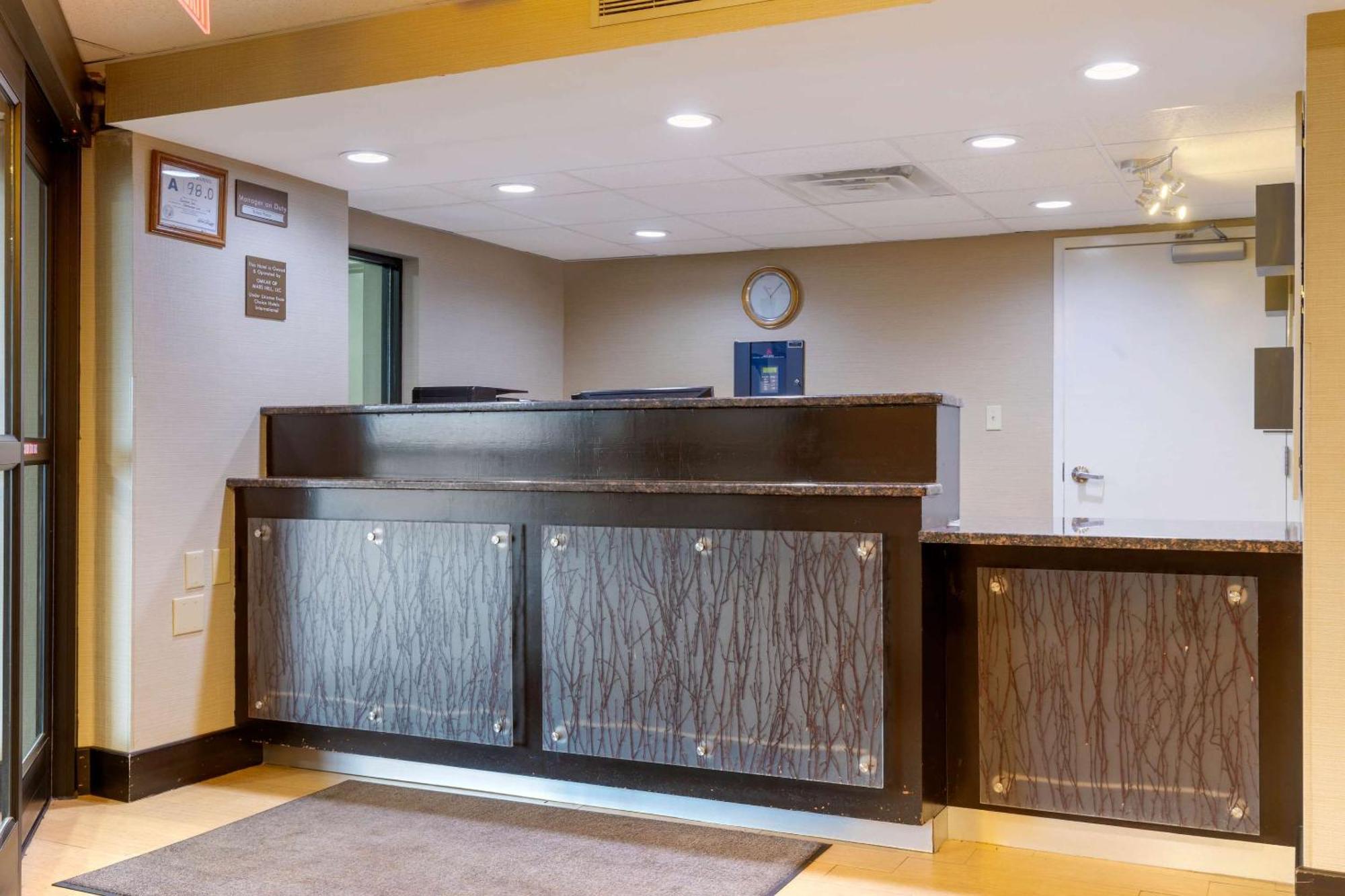 Comfort Inn North Of Asheville Mars Hill Екстериор снимка