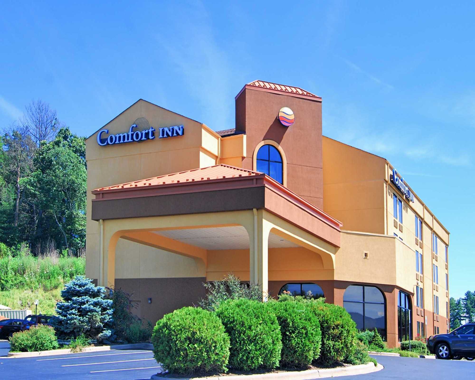Comfort Inn North Of Asheville Mars Hill Екстериор снимка